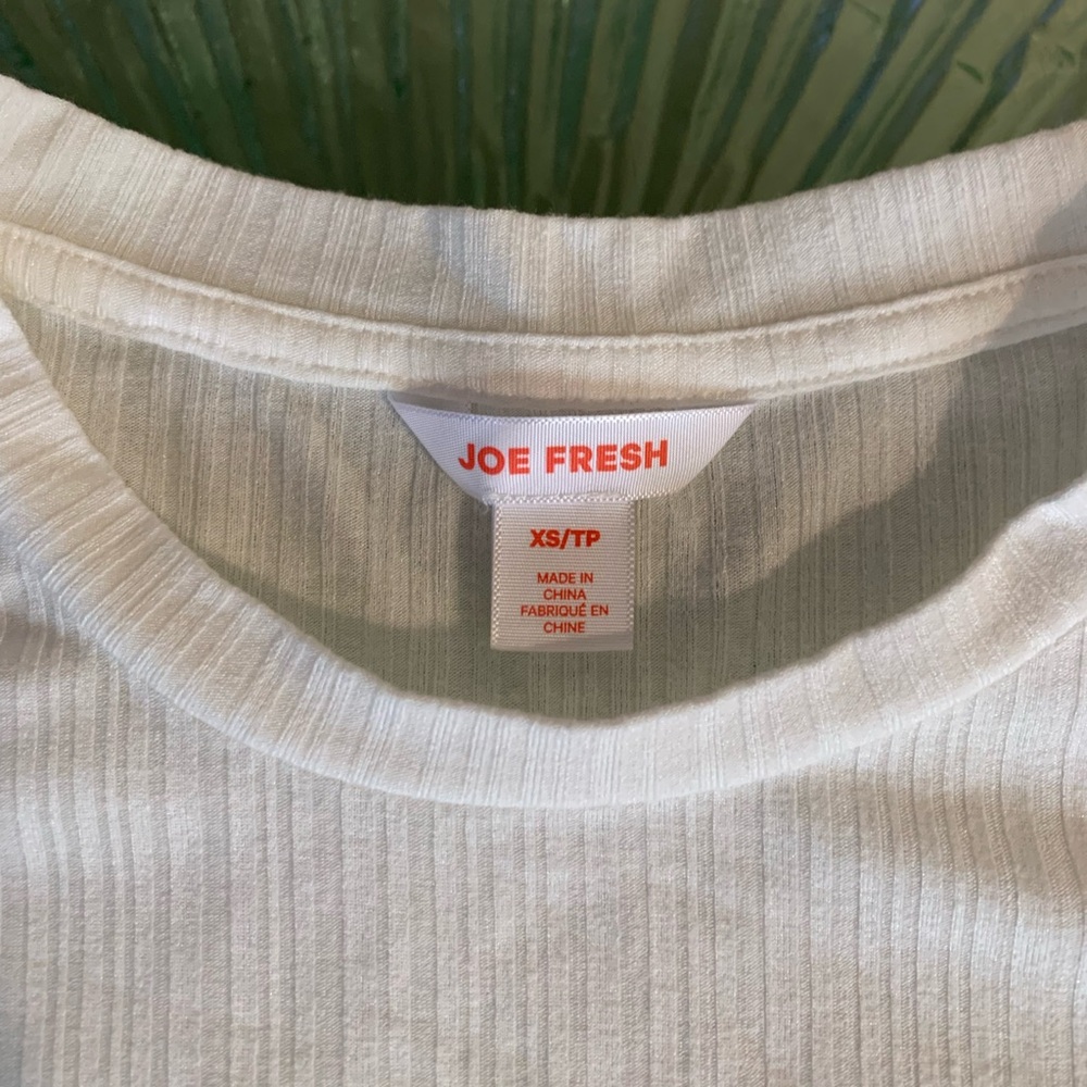 💜 Joe Fresh Ribbed Top - Picture 2 of 2